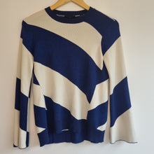 Load image into Gallery viewer, Ted Baker Jumper 6/8
