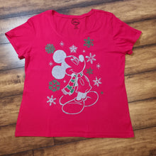 Load image into Gallery viewer, Mickey Christmas Tshirt XXL
