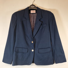 Load image into Gallery viewer, Petite Virgin wool Navy Vintage Blazer 6/8
