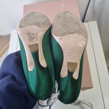 Load image into Gallery viewer, Miu Miu Emerald shoes 37
