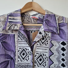 Load image into Gallery viewer, Lilac Vintage pattern shirt 14/16
