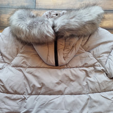 Load image into Gallery viewer, River Island soft grey padded puffer jacket with faux fur hood L
