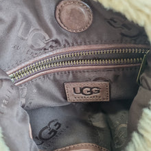 Load image into Gallery viewer, UGG Australia Crossbody bag
