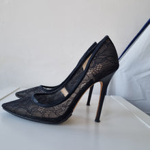 Load image into Gallery viewer, BCBGMAXAZRIA black lace heels 4
