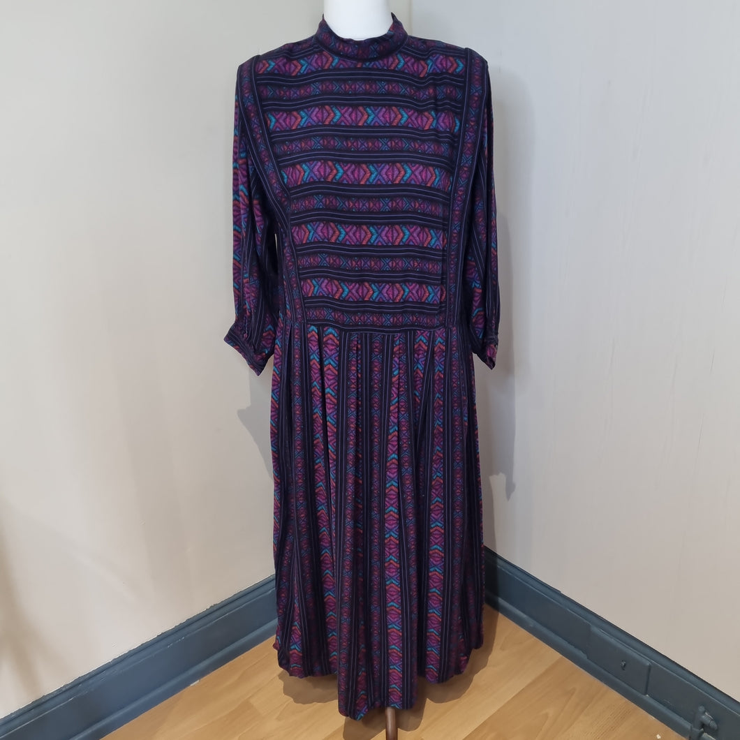 Vintage 80s Aztec dress 16