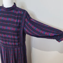 Load image into Gallery viewer, Vintage 80s Aztec dress 16
