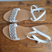 Load image into Gallery viewer, Faith leaf embellished sandals 6
