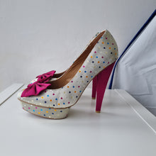 Load image into Gallery viewer, KG by Kurt Geiger Polka Dot Heels 6
