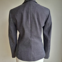 Load image into Gallery viewer, Hugo Boss Blazer 6
