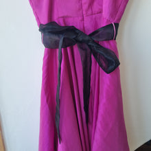 Load image into Gallery viewer, Vintage 90s taffeta prom dress 6
