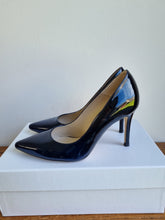 Load image into Gallery viewer, Karen Millen Blue Ombre Heels 4
