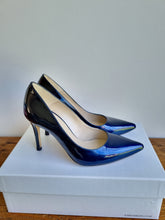 Load image into Gallery viewer, Karen Millen Blue Ombre Heels 4
