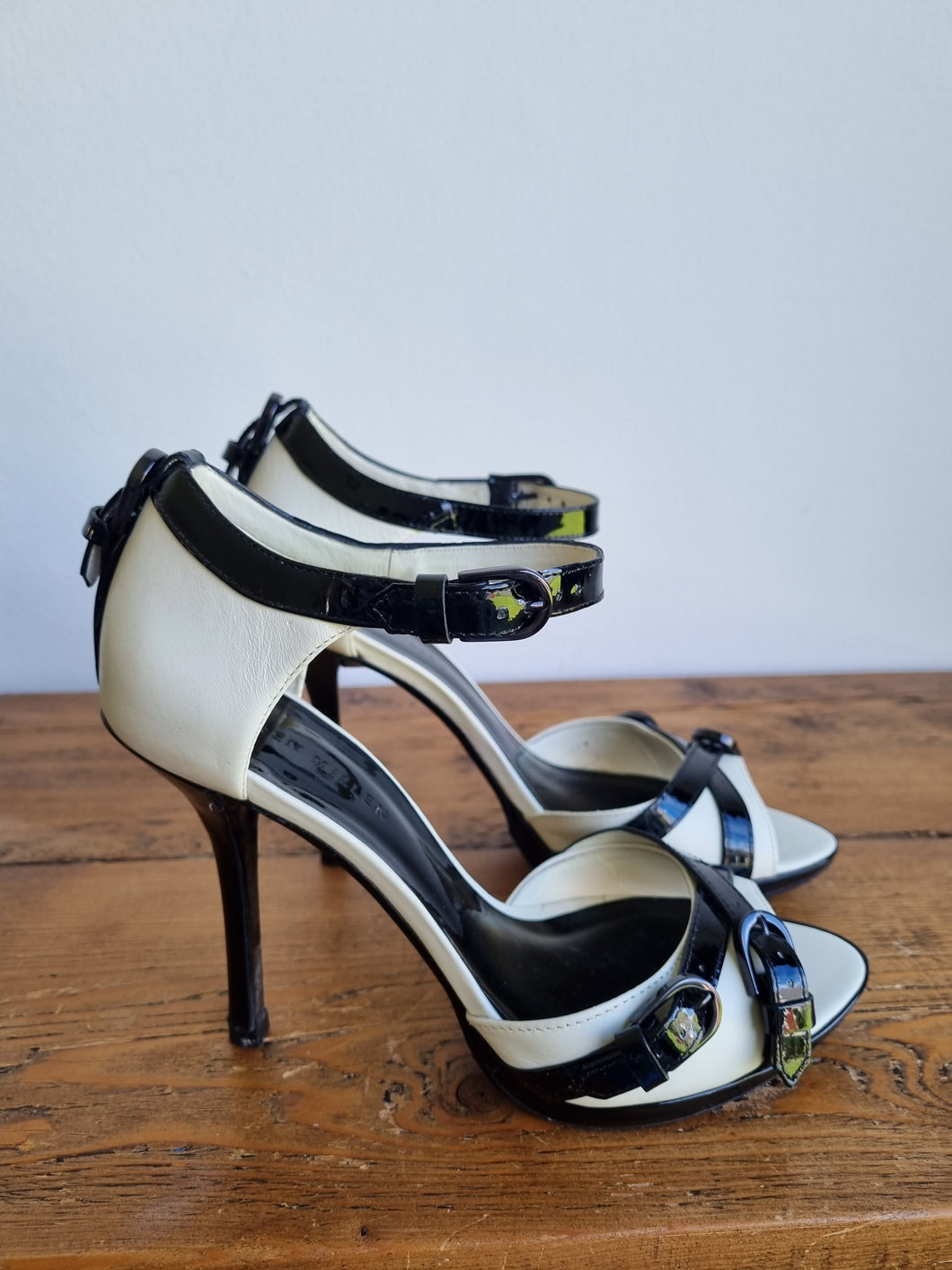 Karen Millen Cream Buckle Heels 4