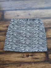 Load image into Gallery viewer, Karen Millen Zebra Skirt 12
