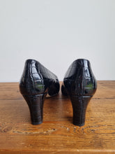 Load image into Gallery viewer, Roberto Rossi Moccroc Heels 4
