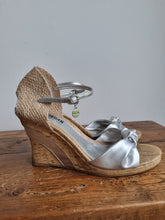 Load image into Gallery viewer, Morgan Raffia Summer Wedge Sandals 5
