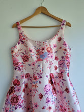 Load image into Gallery viewer, Chi Chi Dip Hem Floral Summer Dress 12
