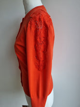 Load image into Gallery viewer, Karen Millen Coral Lace Cardi L
