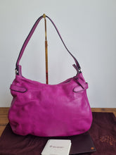 Load image into Gallery viewer, Mulberry Somerset Hobo Cerise Leather Bag
