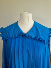 Load image into Gallery viewer, Oversized Collar Ruffle Shirt 12/14
