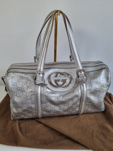 Load image into Gallery viewer, Authentic Gucci Silver Guccissima Leather Britt Boston Bag
