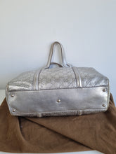 Load image into Gallery viewer, Authentic Gucci Silver Guccissima Leather Britt Boston Bag
