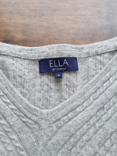 Load image into Gallery viewer, Ella by Viyella 100% Cashmere Cable Jumper S
