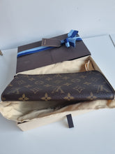 Load image into Gallery viewer, Authentic Genuine Louis Vuitton LV Brown Monogrammed Pouchette
