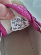 Load image into Gallery viewer, UGG Australia Camel &amp; Bright Pink Leather Ladies Trainers 4
