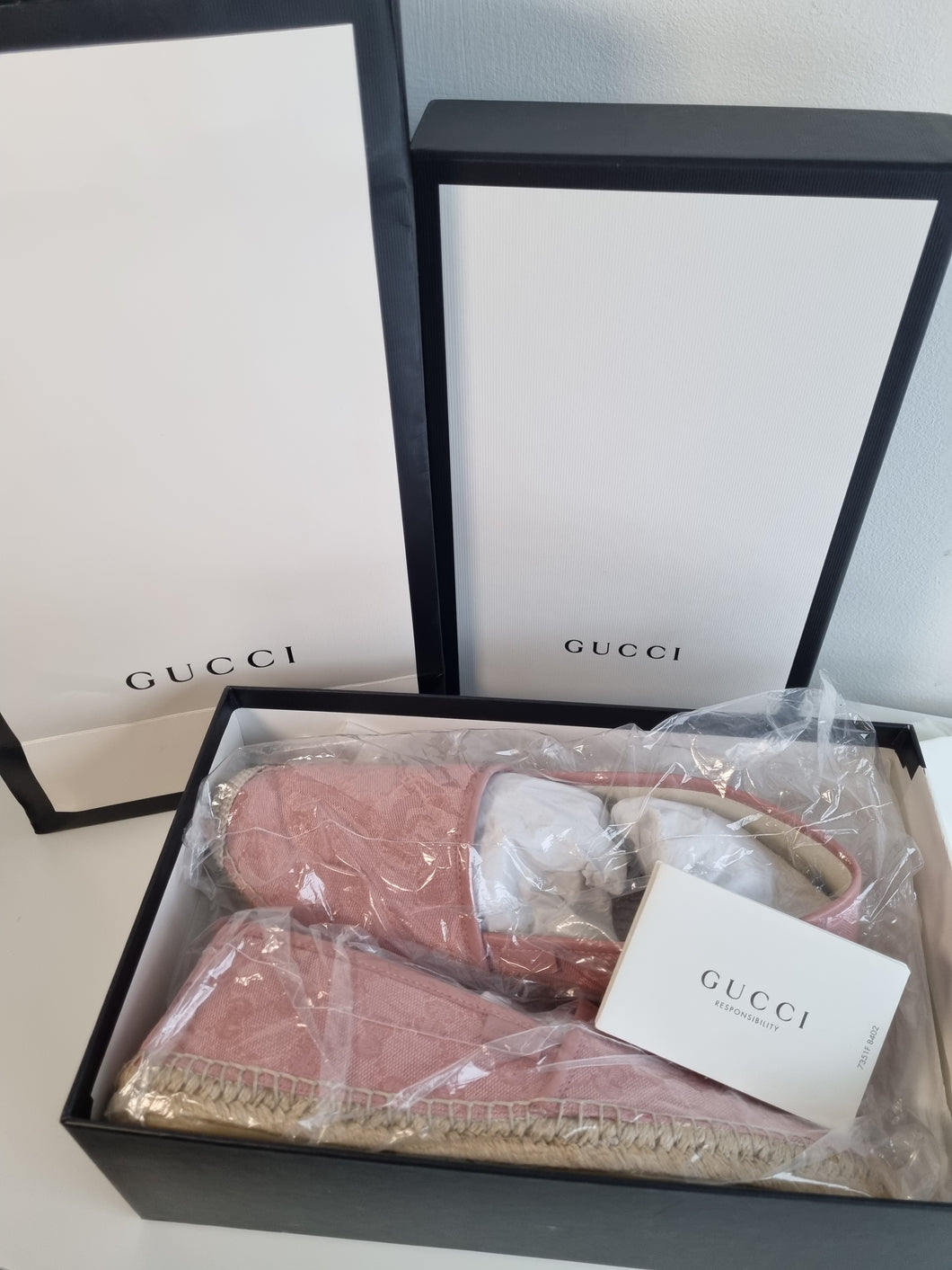 BNWT Authentic Genuine Gucci Pink Cloth Espadrilles with Packaging 8.5/9