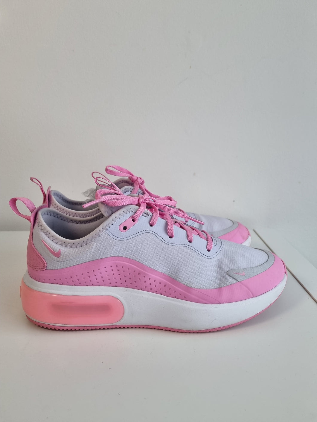 Nike Air Max Dia Ladies Running Trainers 6