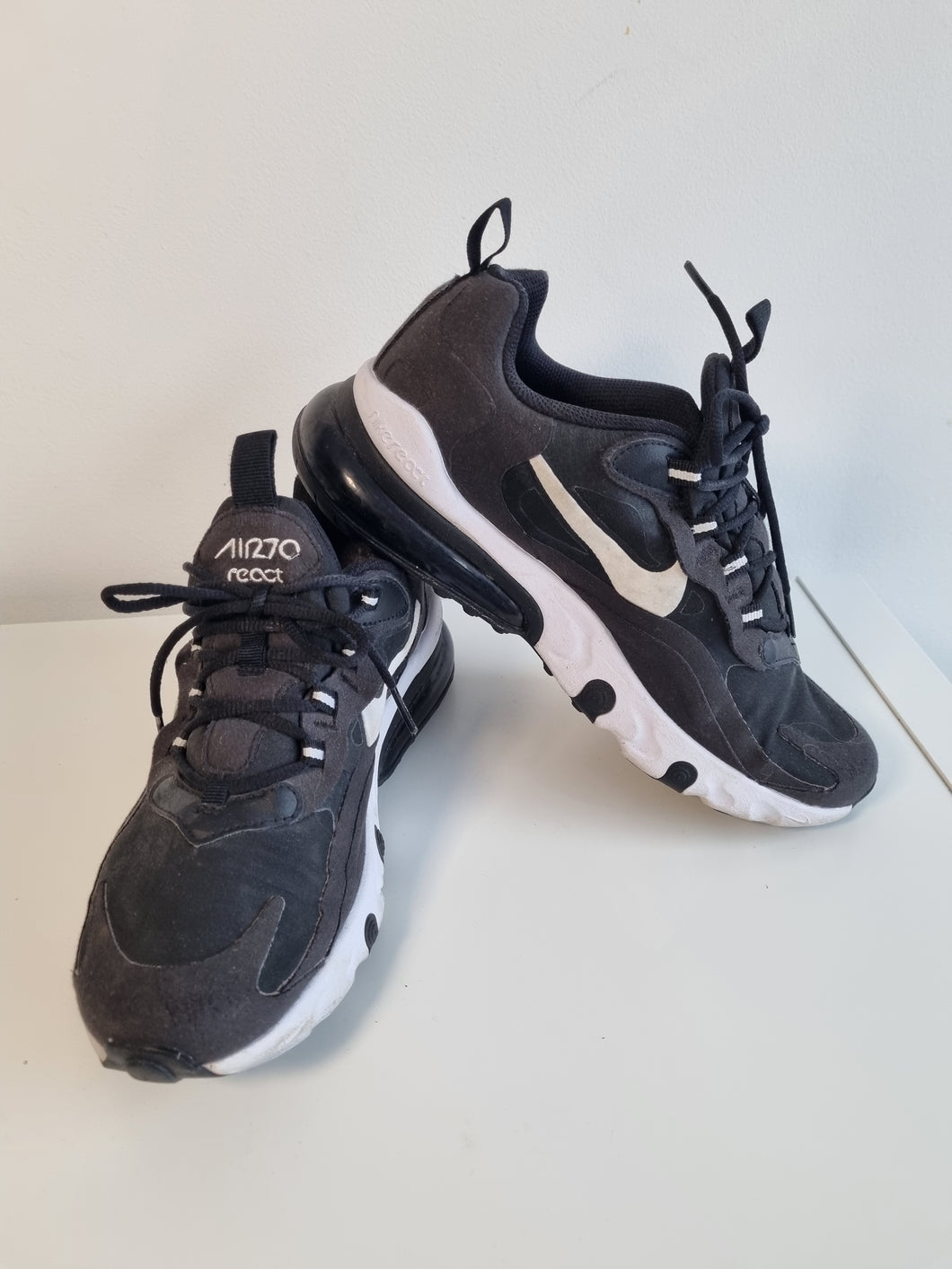 Nike Air Max 70 React Ladies Running Trainers 6