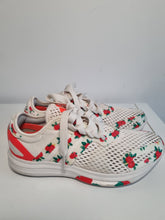 Load image into Gallery viewer, Adidas X Stella McCartney Ladies Trainers 3
