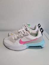 Load image into Gallery viewer, Nike W Air Max Verona Ladies Trainers 6
