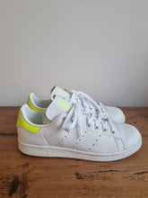 Load image into Gallery viewer, Adidas Stansmith White &amp; Yellow Ladies Trainers 5
