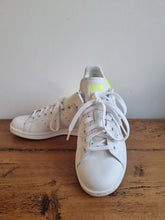 Load image into Gallery viewer, Adidas Stansmith White &amp; Yellow Ladies Trainers 5
