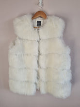 Load image into Gallery viewer, Primark White Faux Fur Gilet Waistcoat 14/16
