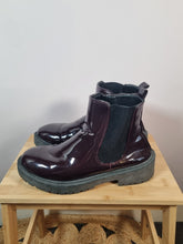 Load image into Gallery viewer, New Look Comfort Burgundy Patent Ankle Boots 6
