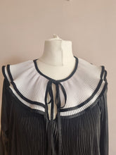 Load image into Gallery viewer, St. Michael Vintage Pleated Dress with oversized peter pan collar 12
