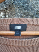 Load image into Gallery viewer, Uniqlo Camel Knitted Woollen Jumper L
