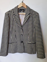 Load image into Gallery viewer, Dogtooth Vintage Blazer 12/14
