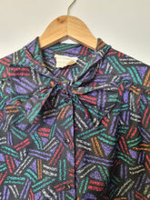 Load image into Gallery viewer, Black Bow Vintage Shirt 12/14
