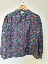 Load image into Gallery viewer, Black Bow Vintage Shirt 12/14
